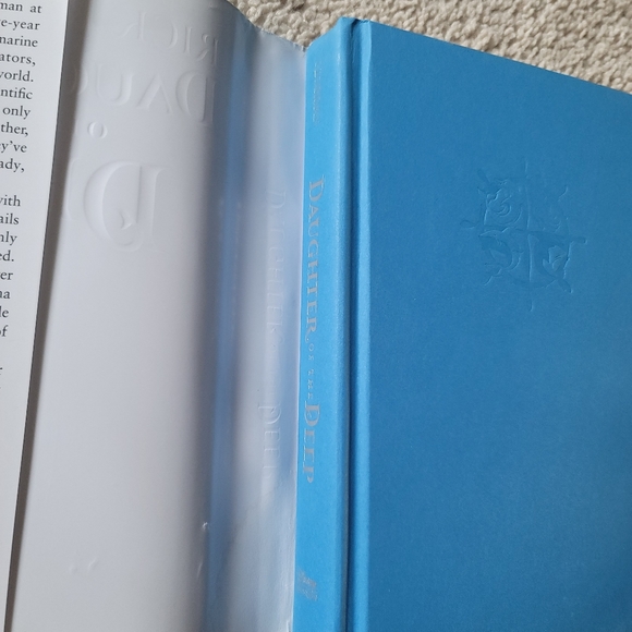 Book- Daughther of the Deep - Picture 7 of 7